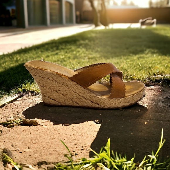 Michael Kors Vintage espadrille suede mules. Gently worn. Super vintage - Picture 6 of 17